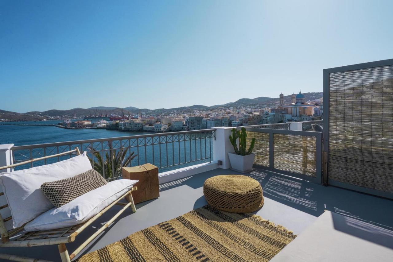 Pafsilipon Suites Ermoupoli Buitenkant foto