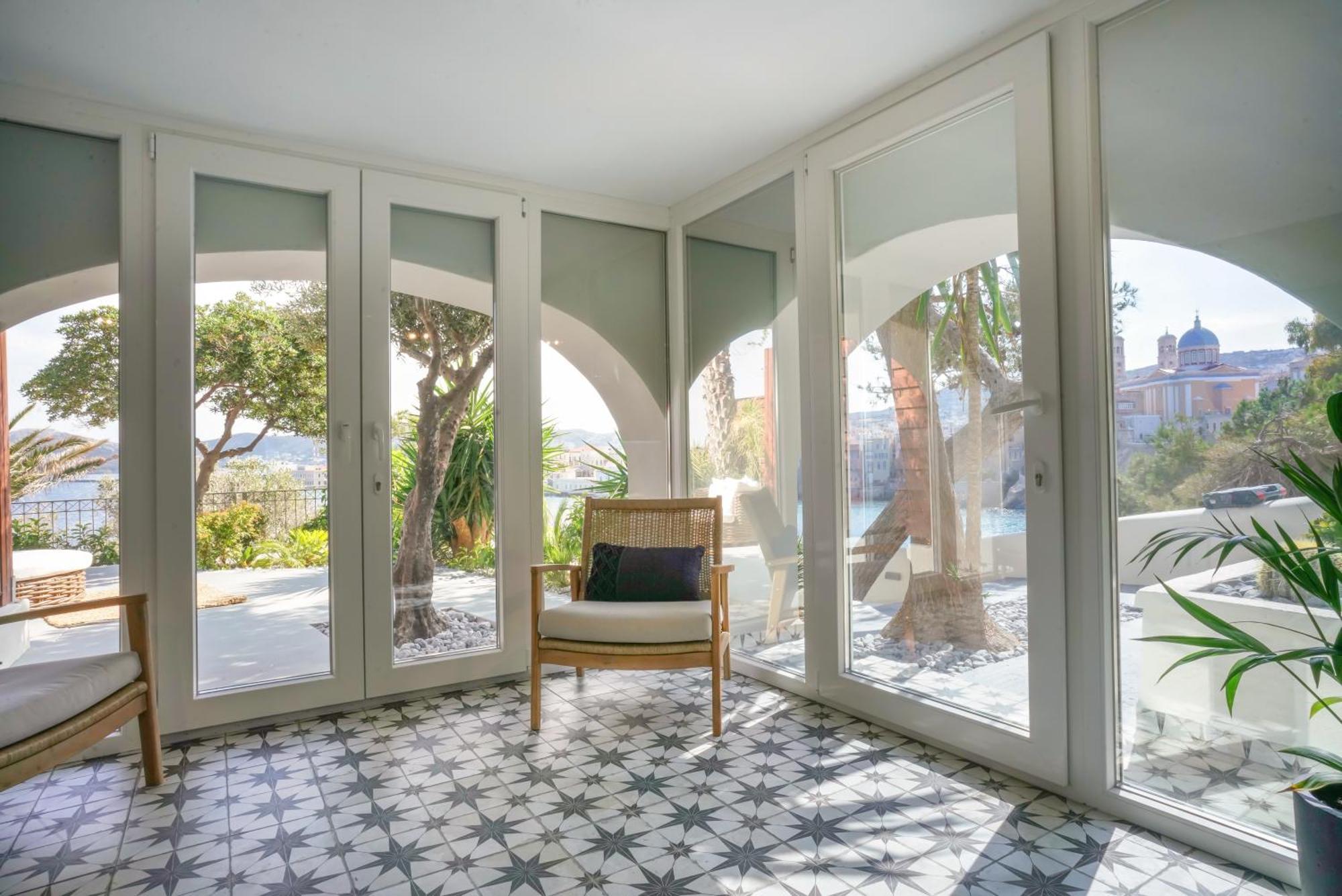 Pafsilipon Suites Ermoupoli Buitenkant foto