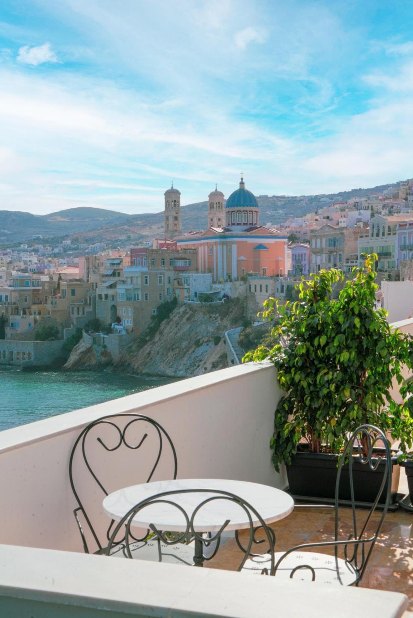 Pafsilipon Suites Ermoupoli Buitenkant foto